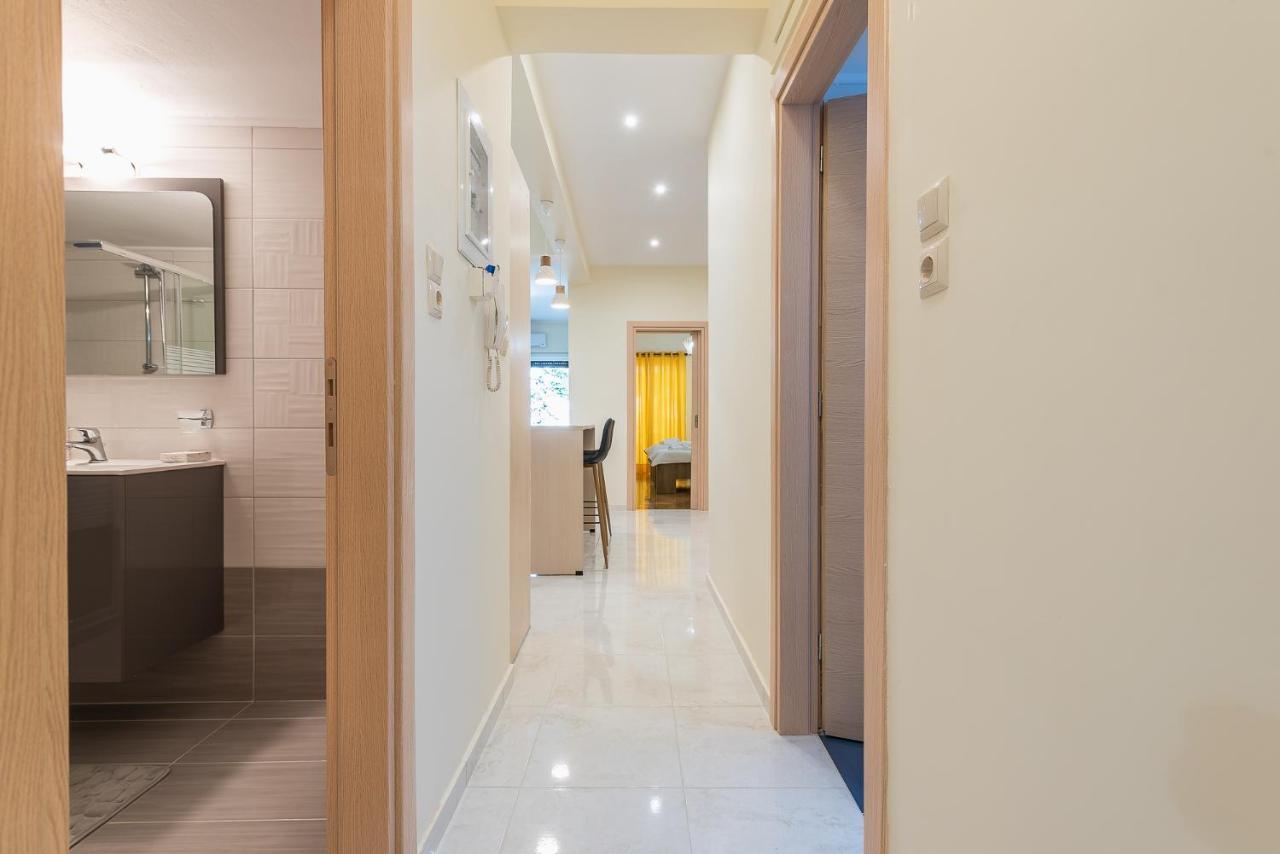 Elegant Home In Quiet Street By Cloudkeys เอเธนส์ ภายนอก รูปภาพ