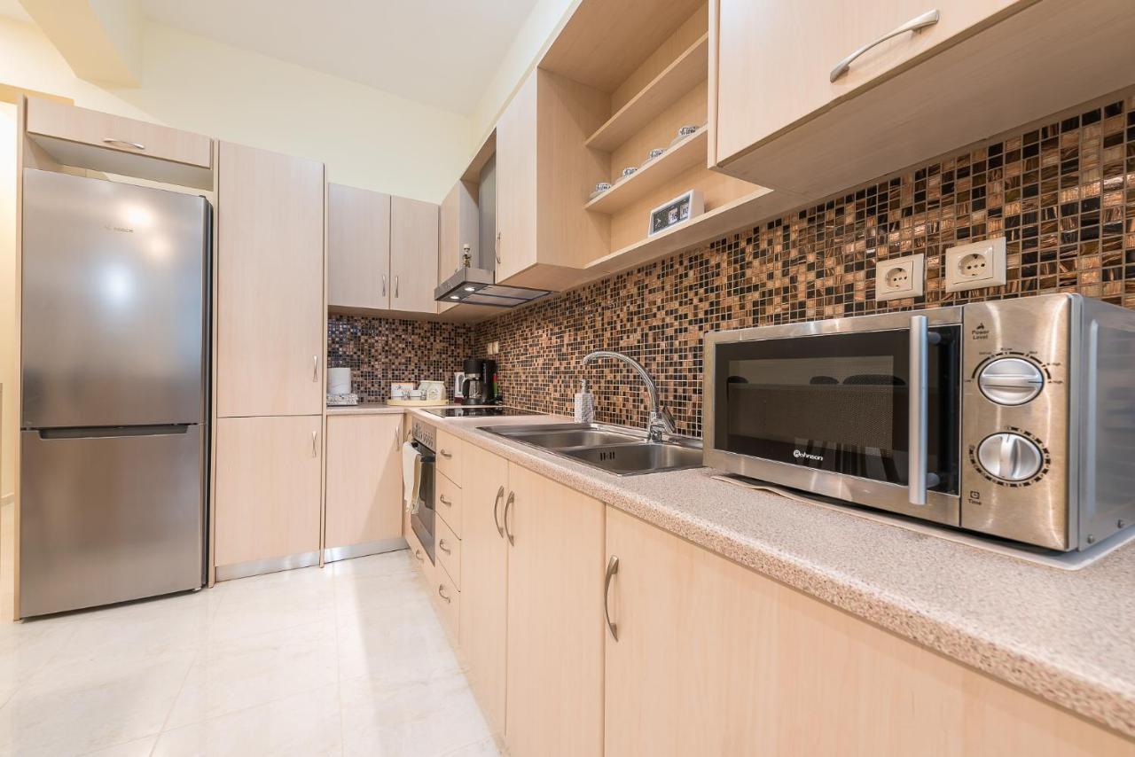 Elegant Home In Quiet Street By Cloudkeys เอเธนส์ ภายนอก รูปภาพ